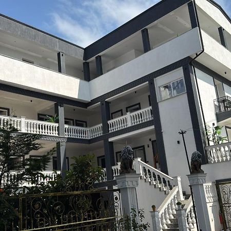 Vila Aaron Durrës Buitenkant foto