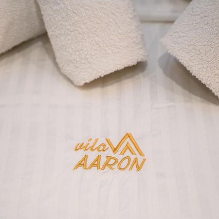 Vila Aaron Durrës Buitenkant foto