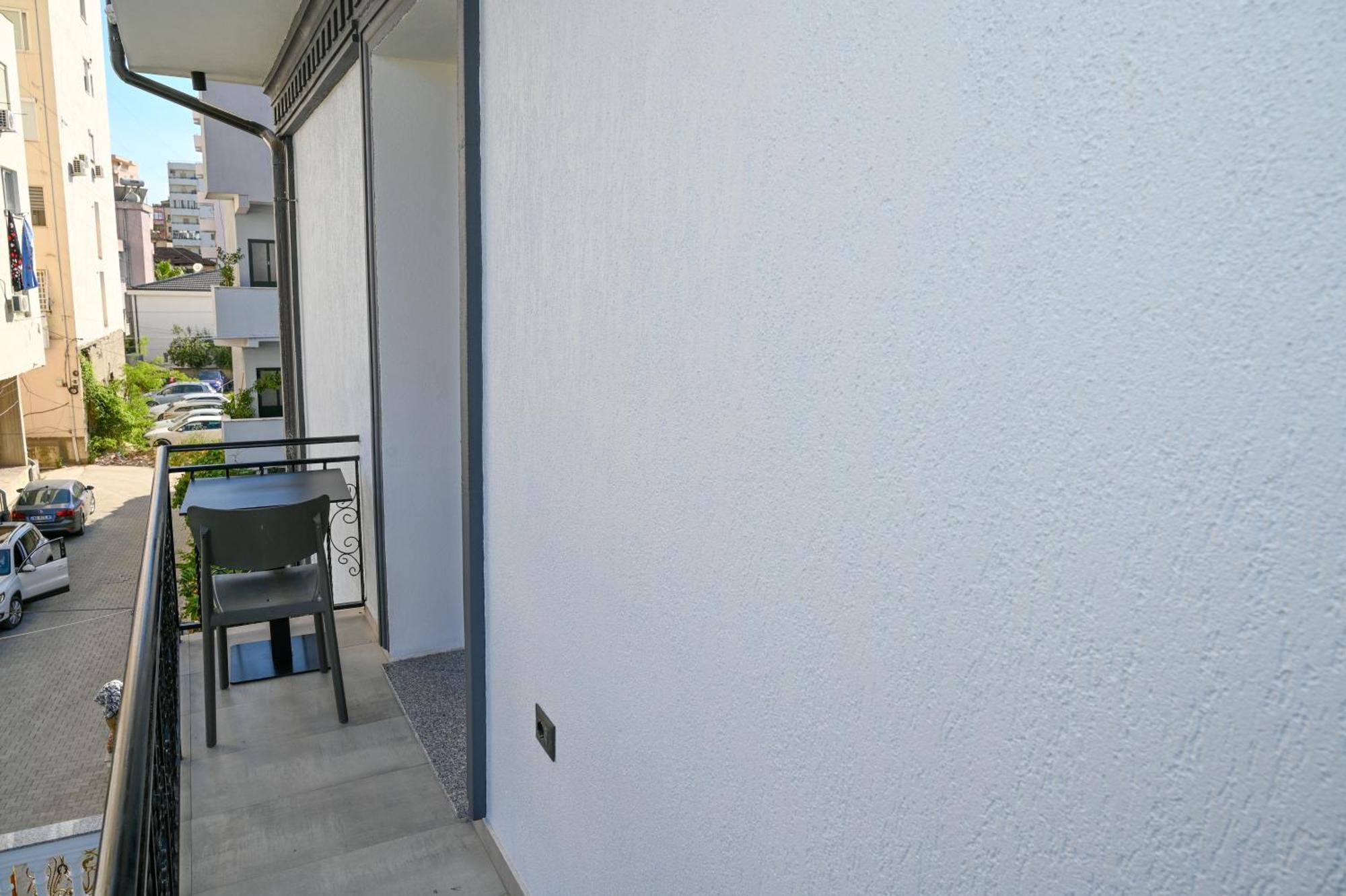 Vila Aaron Durrës Buitenkant foto