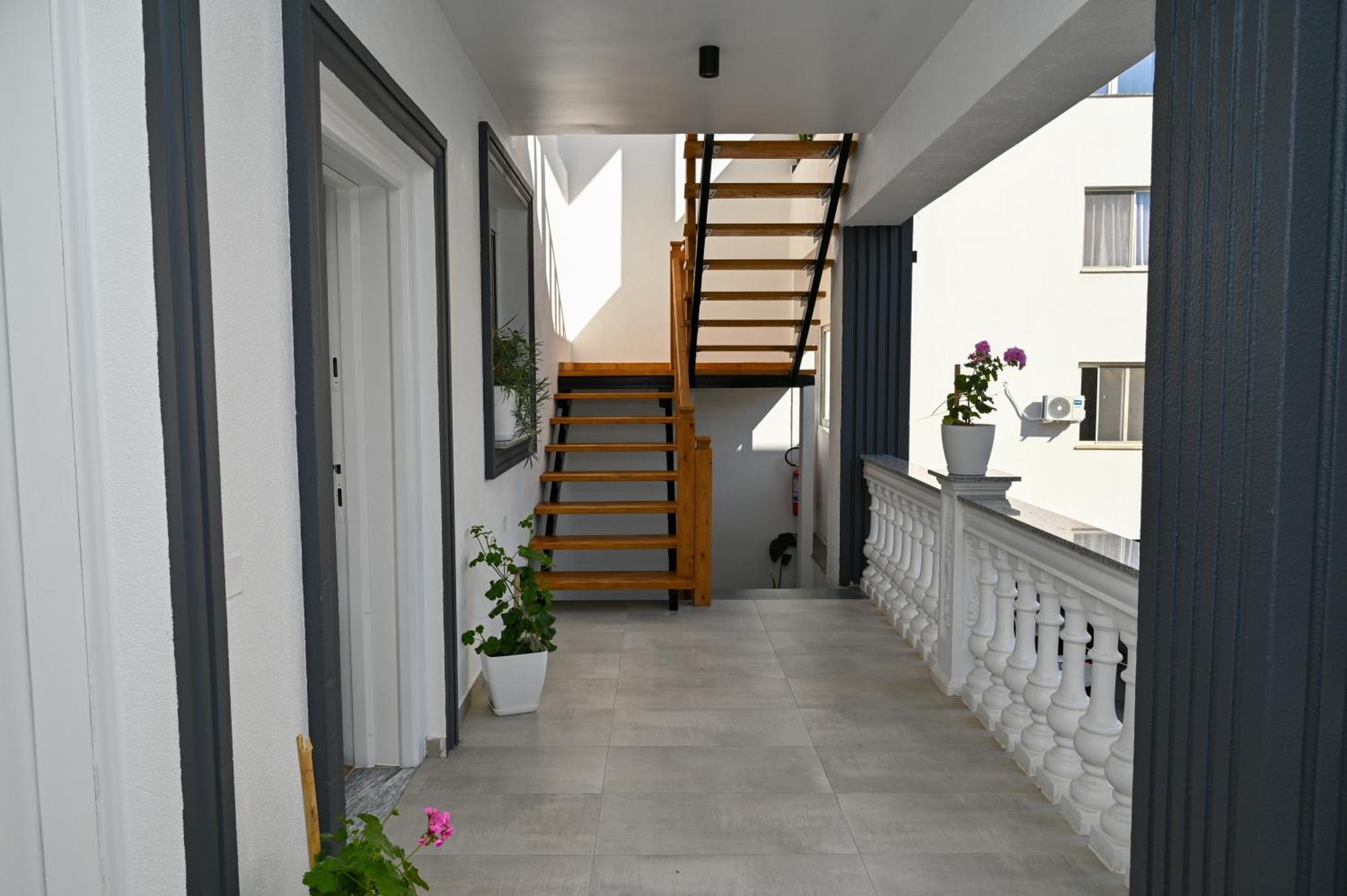 Vila Aaron Durrës Buitenkant foto