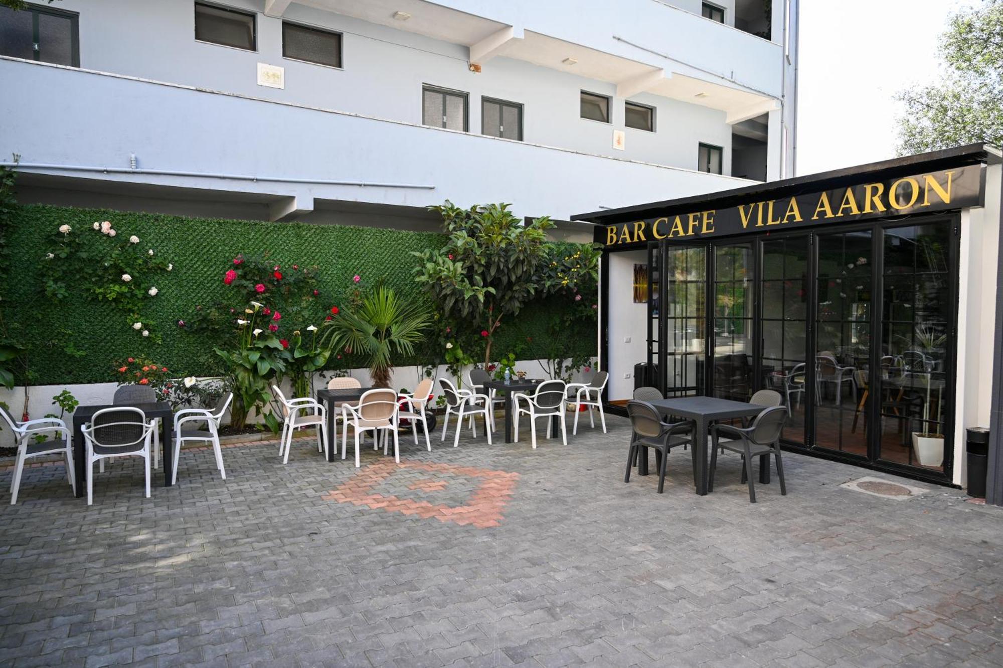 Vila Aaron Durrës Buitenkant foto