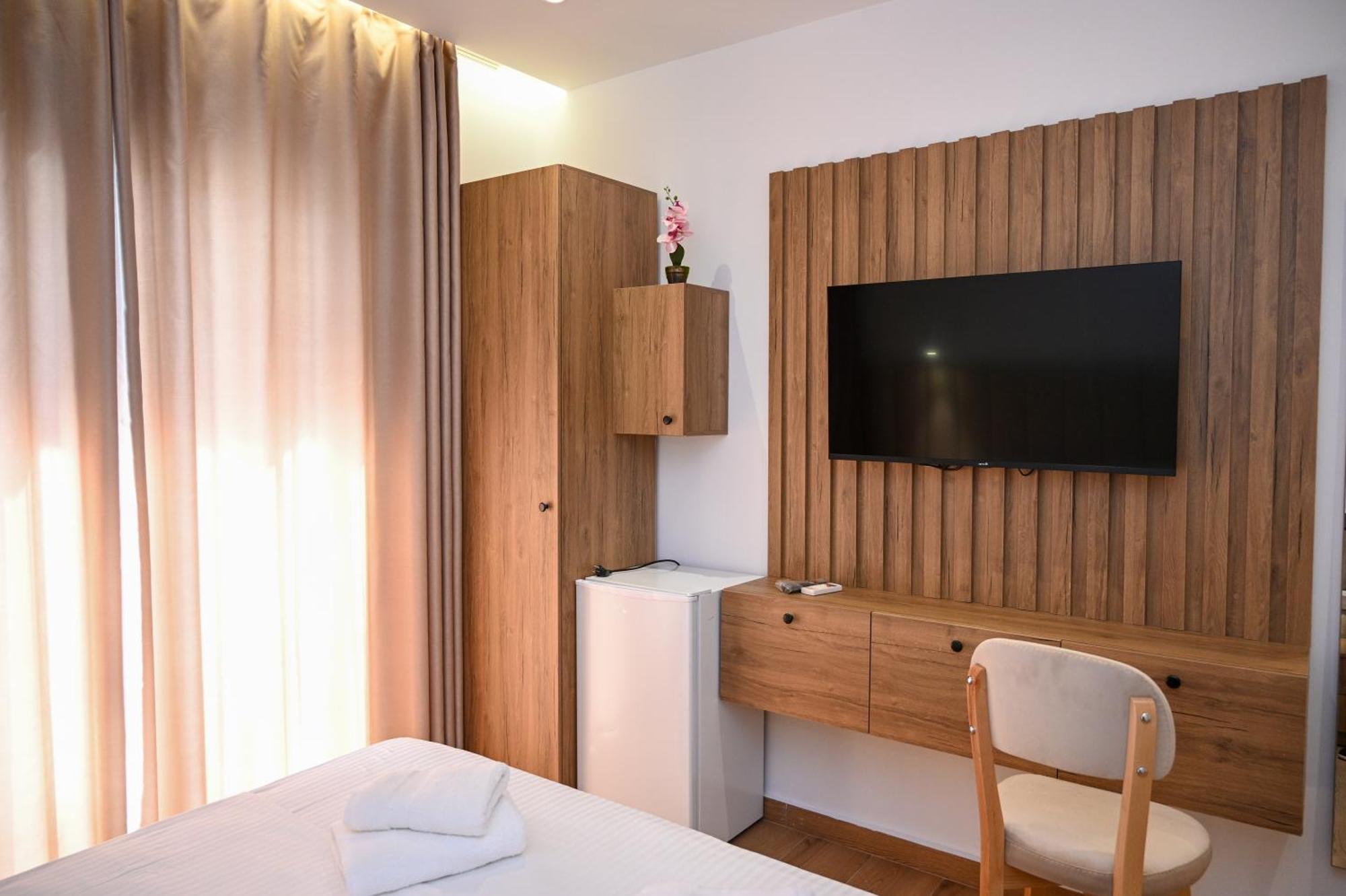 Vila Aaron Durrës Buitenkant foto